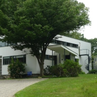 Dream Homes - Walter Gropius' Bauhaus House - USA